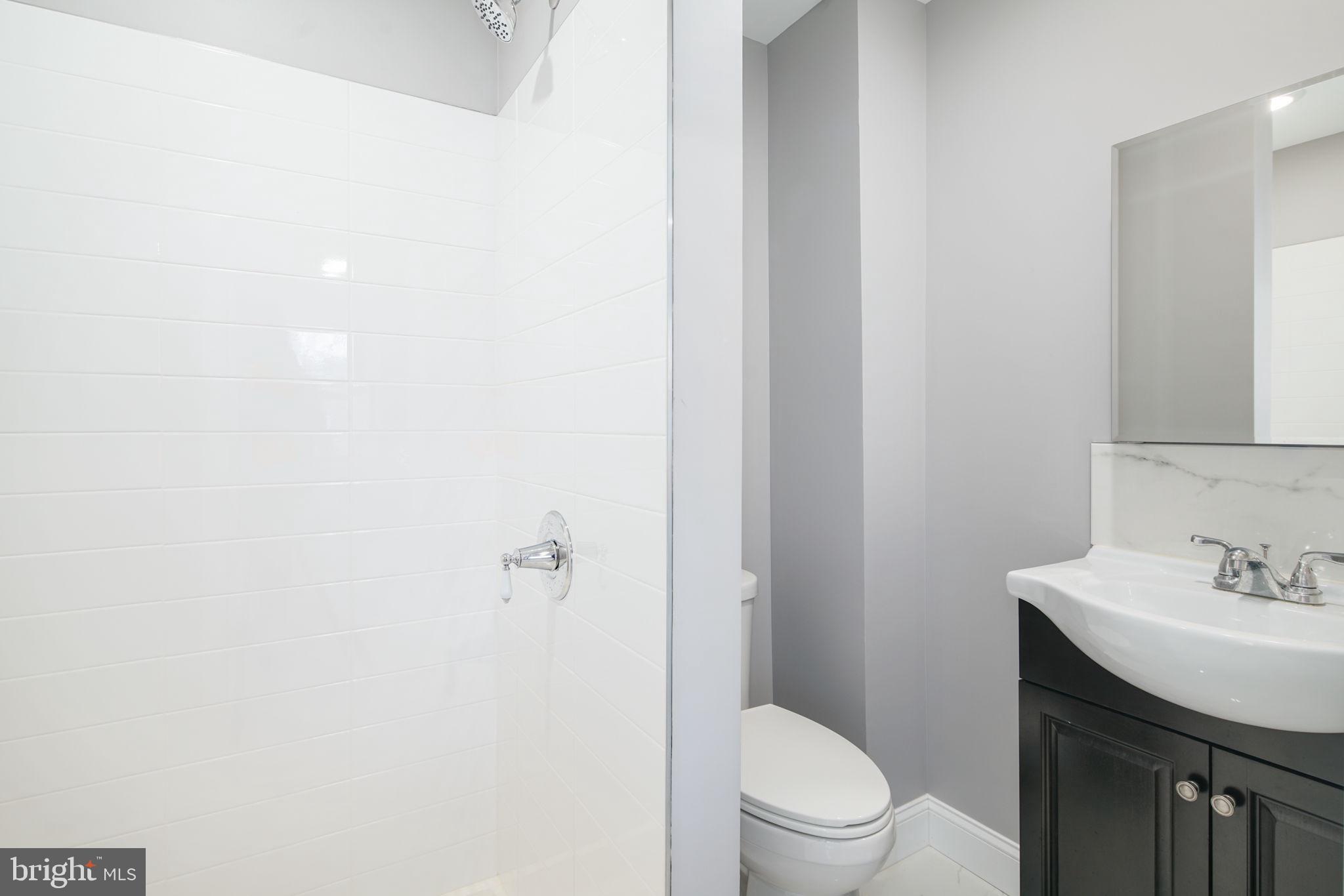 357 Harrison Avenue Upper Darby, PA 19082 - Photo 13 of 30 Full Bath