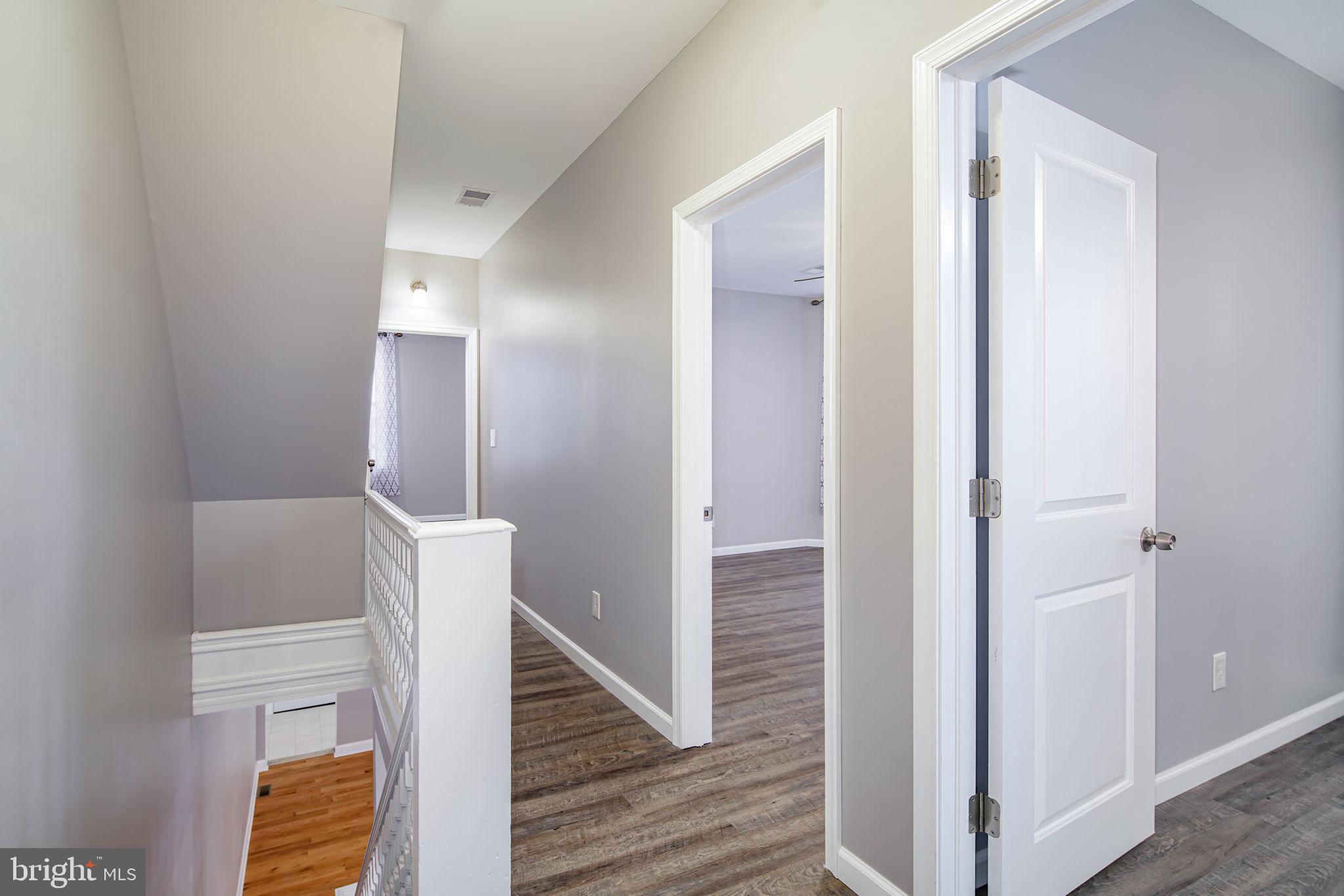 357 Harrison Avenue Upper Darby, PA 19082 - Photo 16 of 30 Hallway