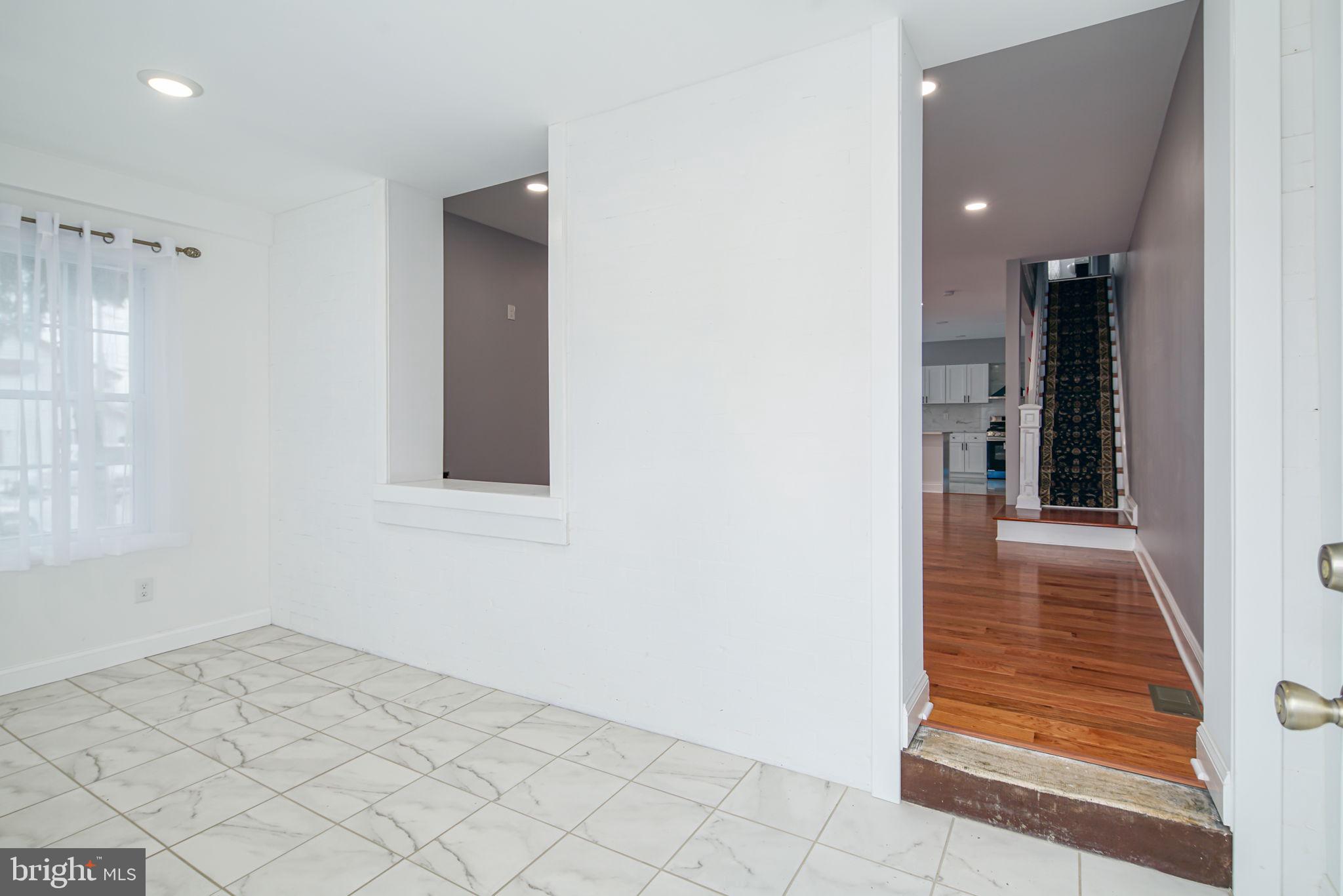 357 Harrison Avenue Upper Darby, PA 19082 - Photo 28 of 30 Front Porch/Mud Room