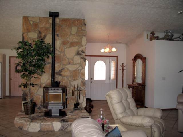 17621 East Scribner Road Spokane, WA 99217 - Photo 3 of 9