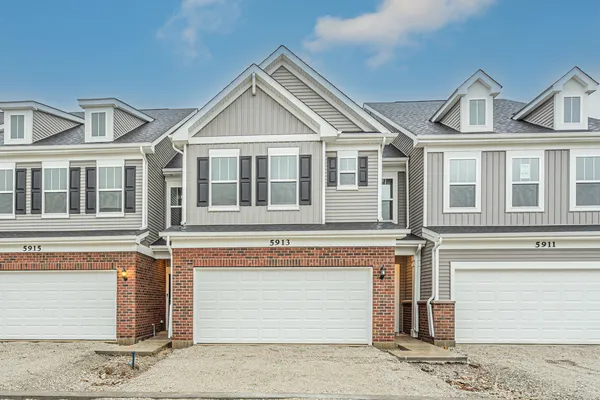 $3,100 | 5913 Hawkweed Drive, Naperville, IL 60564