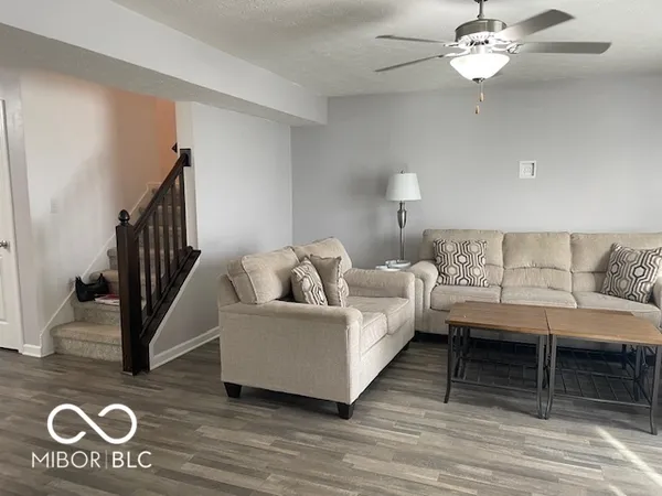 $285,700 | 12075 Country Side Drive, Greenfield, IN 46140