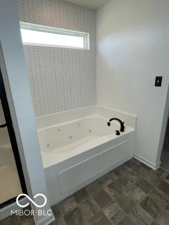 $285,700 | 12075 Country Side Drive, Greenfield, IN 46140