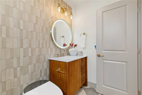 $1,168,000 | 4422 East Silverleaf Avenue, Orange, CA 92869