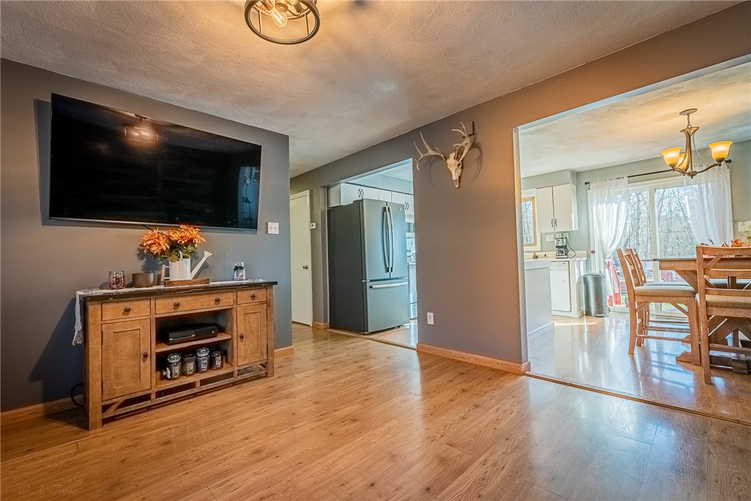 208 Burnt Hill Road Scituate, RI 02831 - Photo 13 of 34