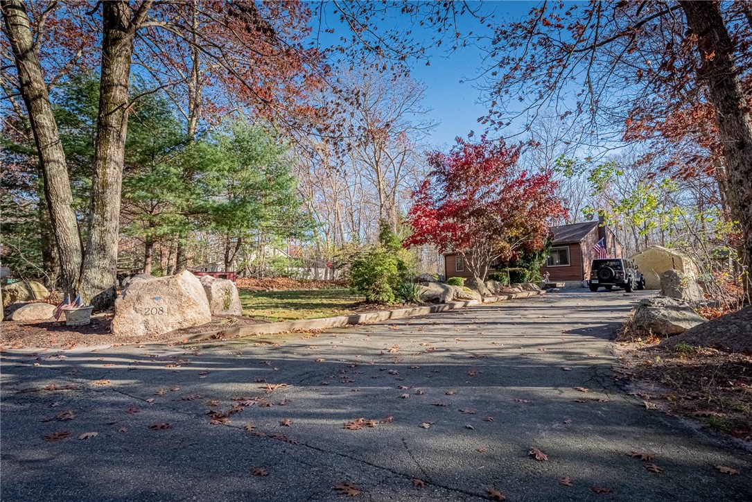 208 Burnt Hill Road Scituate, RI 02831 - Photo 6 of 34