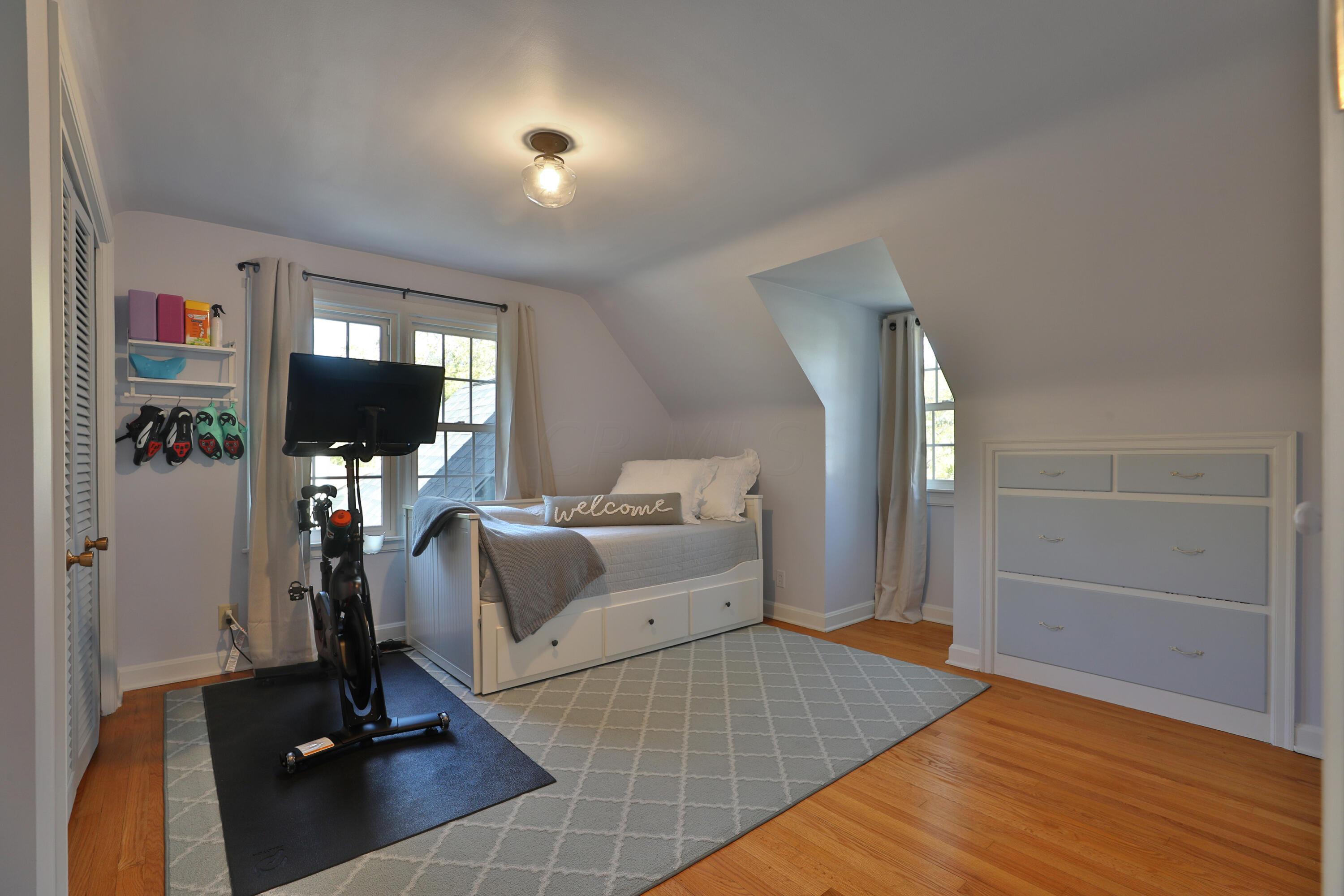 2241 Fishinger Road Columbus, OH 43221 - Photo 28 of 39 2241-Fishinger-28