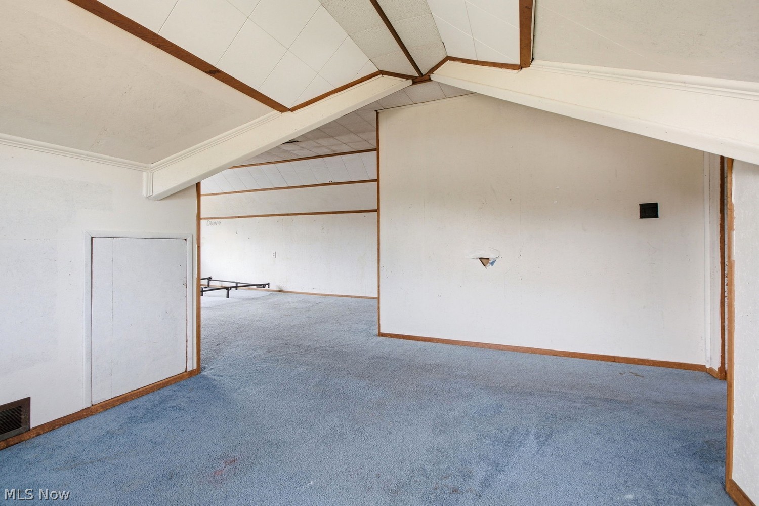 1574 Rush Road Wickliffe, OH 44092 - Photo 18 of 23 Gallery Image 18