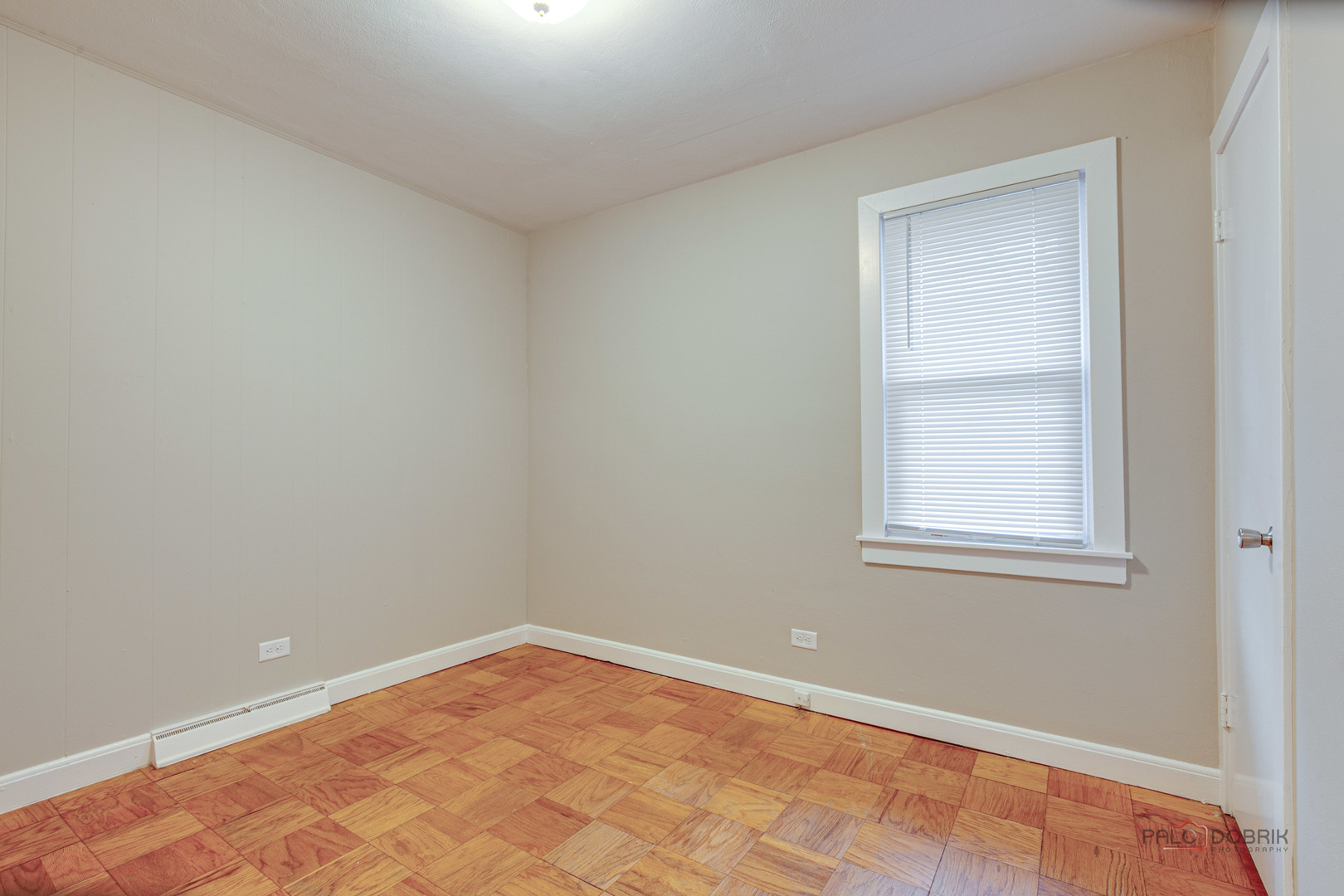 1595 North McKinley Road, Unit 1 Lake Forest, IL 60045 - Photo 16 of 24 an empty room with windows