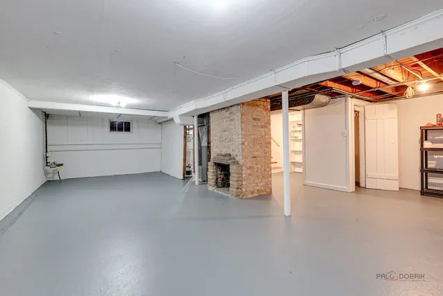 $2,200 | 1595 North McKinley Road, Unit 1, Lake Forest, IL 60045