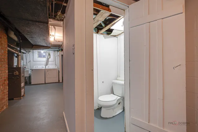 $2,200 | 1595 North McKinley Road, Unit 1, Lake Forest, IL 60045