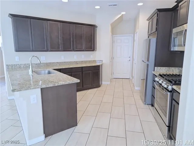 $2,237 | 1137 Bradley Bay Avenue, Henderson, NV 89014