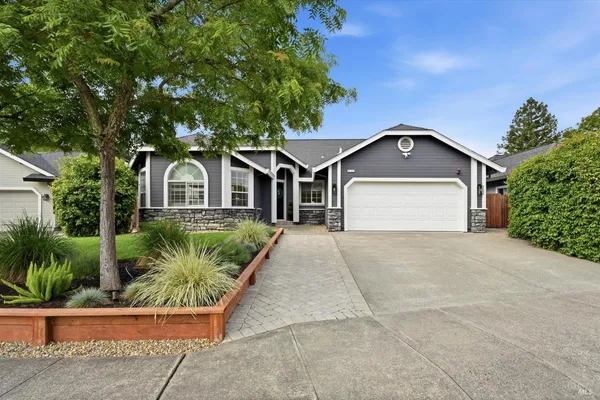 $950,000 | 6183 Marsi Court, Windsor, CA 95492