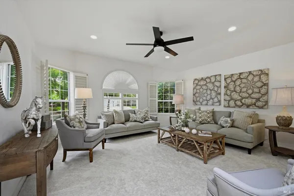 $950,000 | 6183 Marsi Court, Windsor, CA 95492
