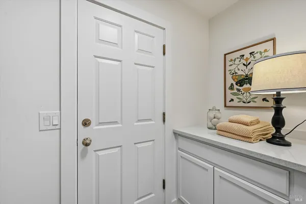 $950,000 | 6183 Marsi Court, Windsor, CA 95492