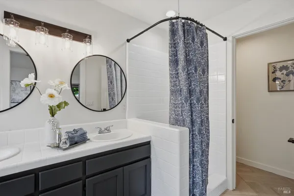 $950,000 | 6183 Marsi Court, Windsor, CA 95492