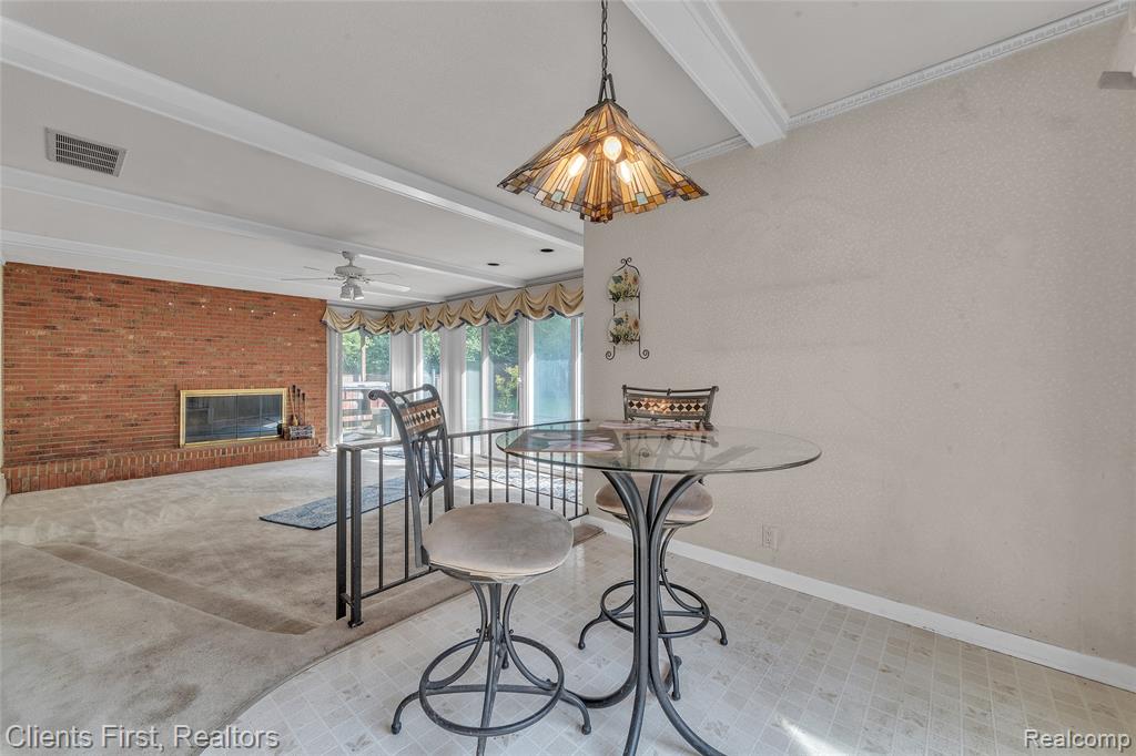 33801 Argonne Road Farmington Hills, MI 48335 - Photo 16 of 32