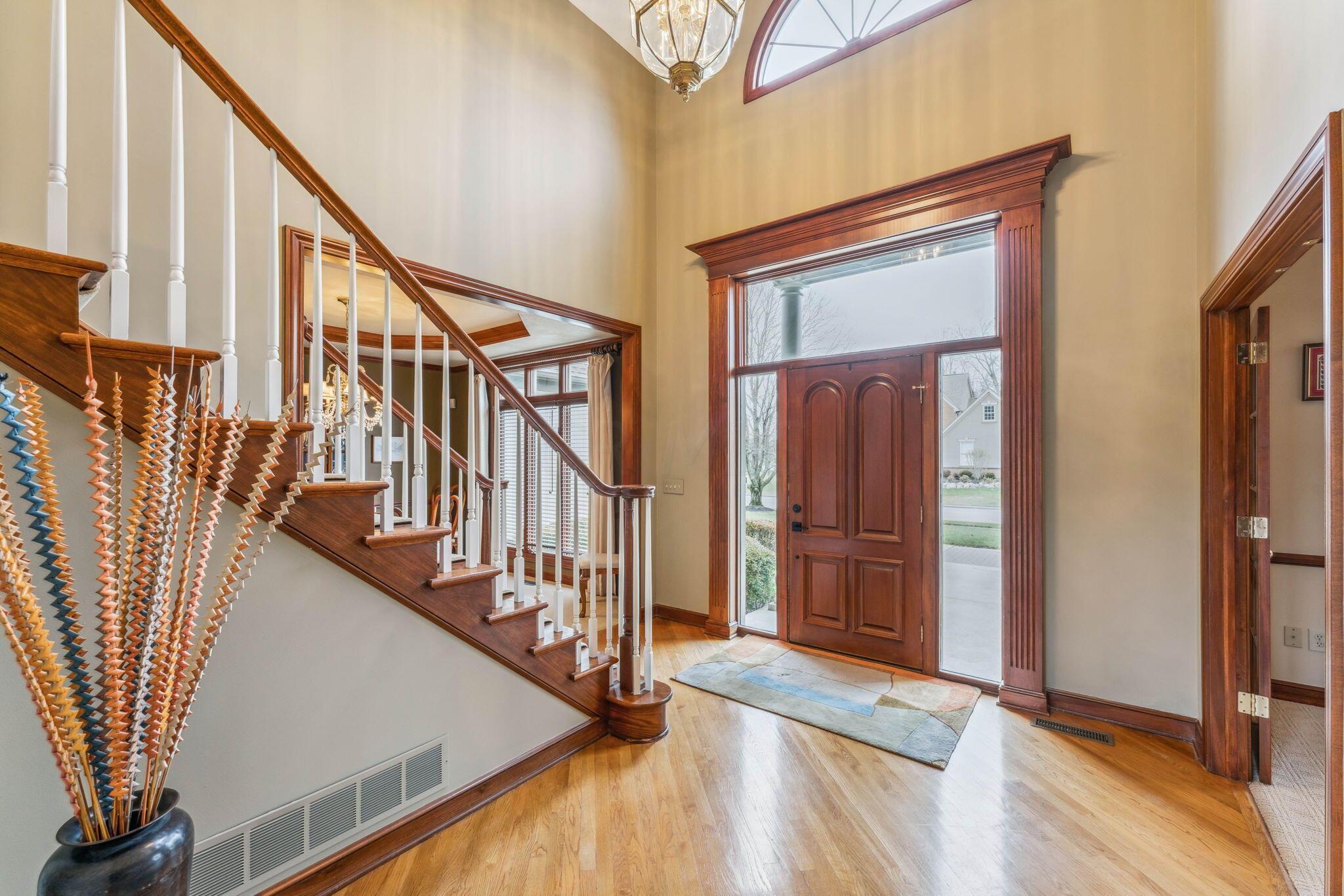 8153 Rookery Way Westerville, OH 43082 - Photo 9 of 85 Welcome to 8153 Rookery Way!