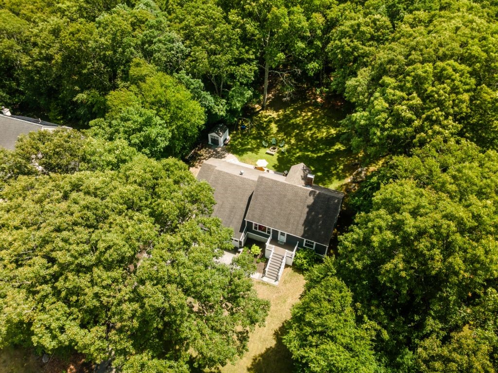 25 Hickory Lane Westerly, RI 02891 - Photo 6 of 32