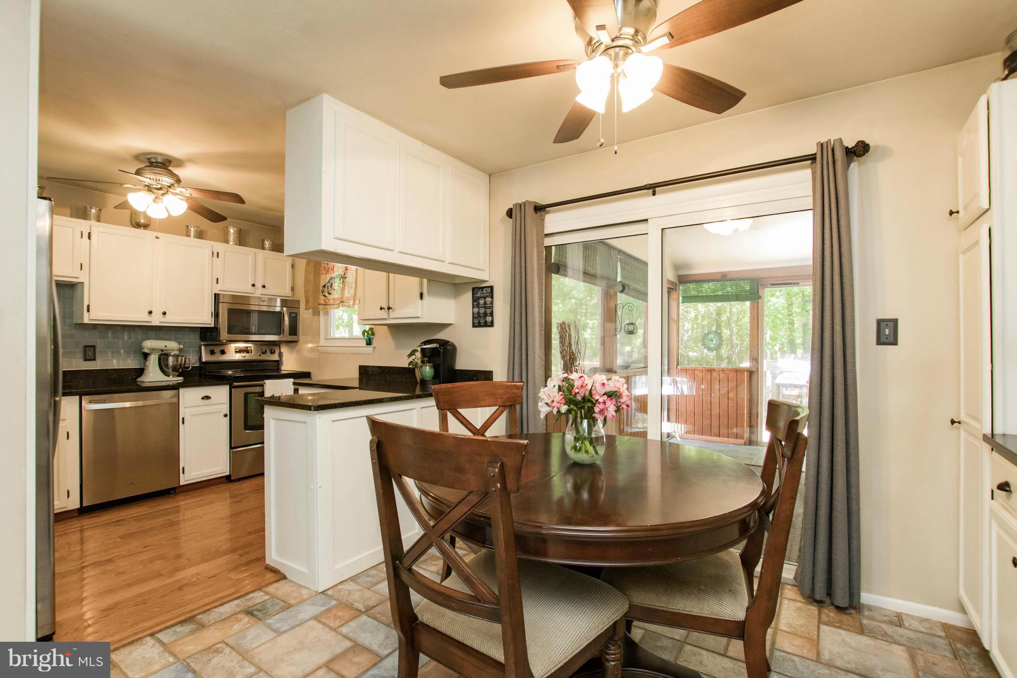 12815 Cunninghill Cove Road Baltimore, MD 21220 - Photo 3 of 30 Kitchen