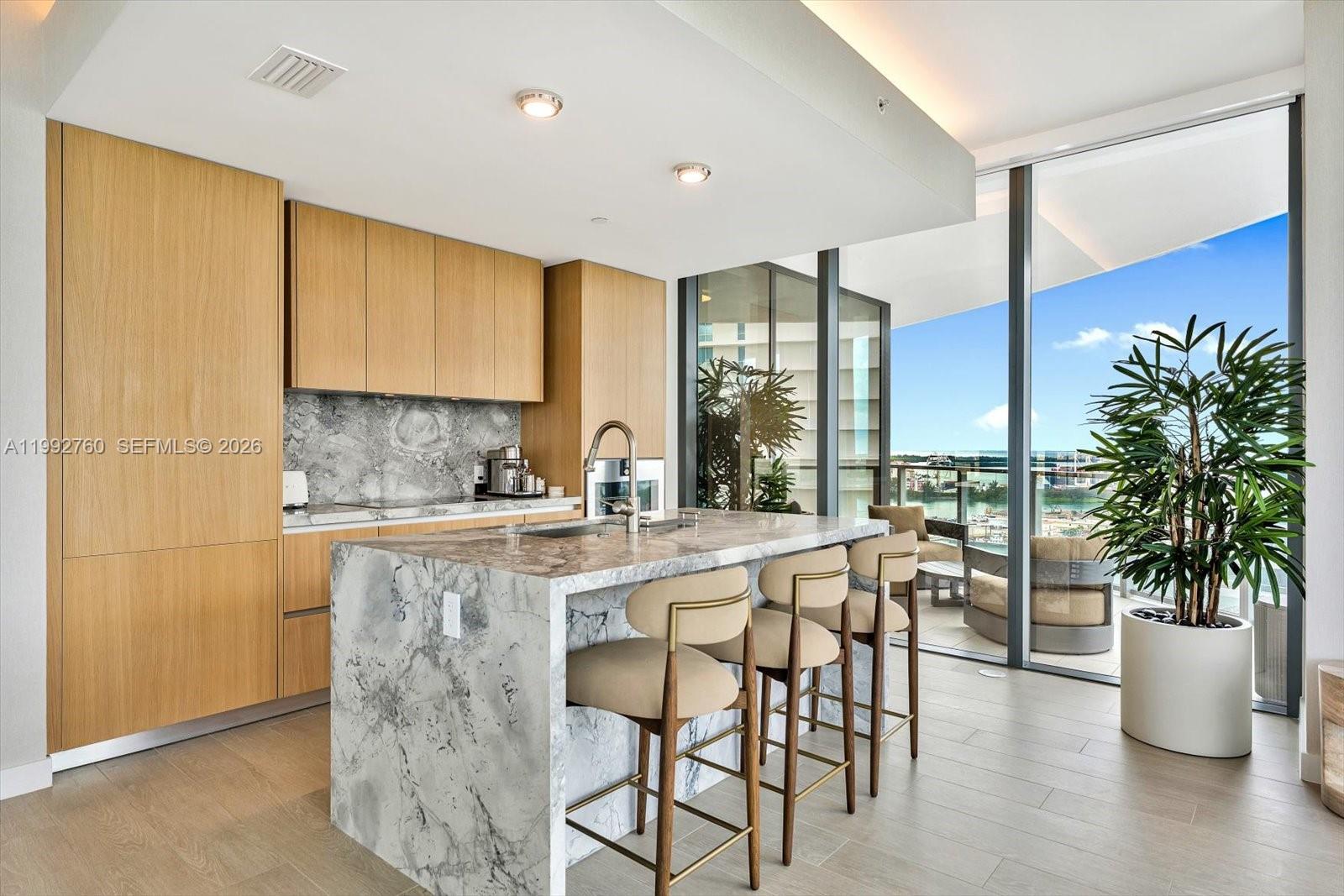 500 Alton Road, Unit 2205 Miami Beach, FL 33139 - Photo 11 of 60