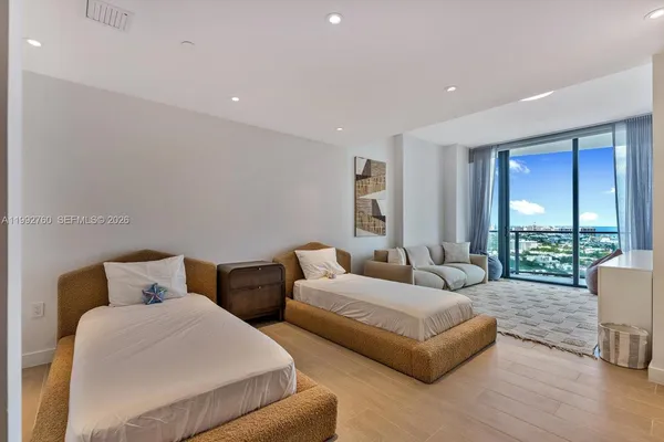 $32,500 | 500 Alton Road, Unit 2205, Miami Beach, FL 33139