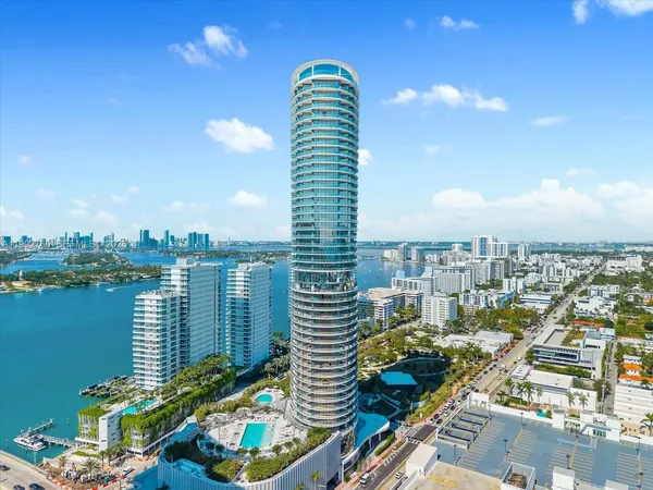 $32,500 | 500 Alton Road, Unit 2205, Miami Beach, FL 33139