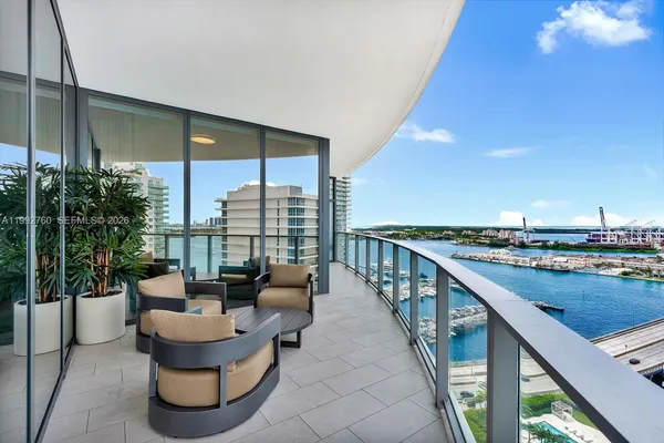$32,500 | 500 Alton Road, Unit 2205, Miami Beach, FL 33139
