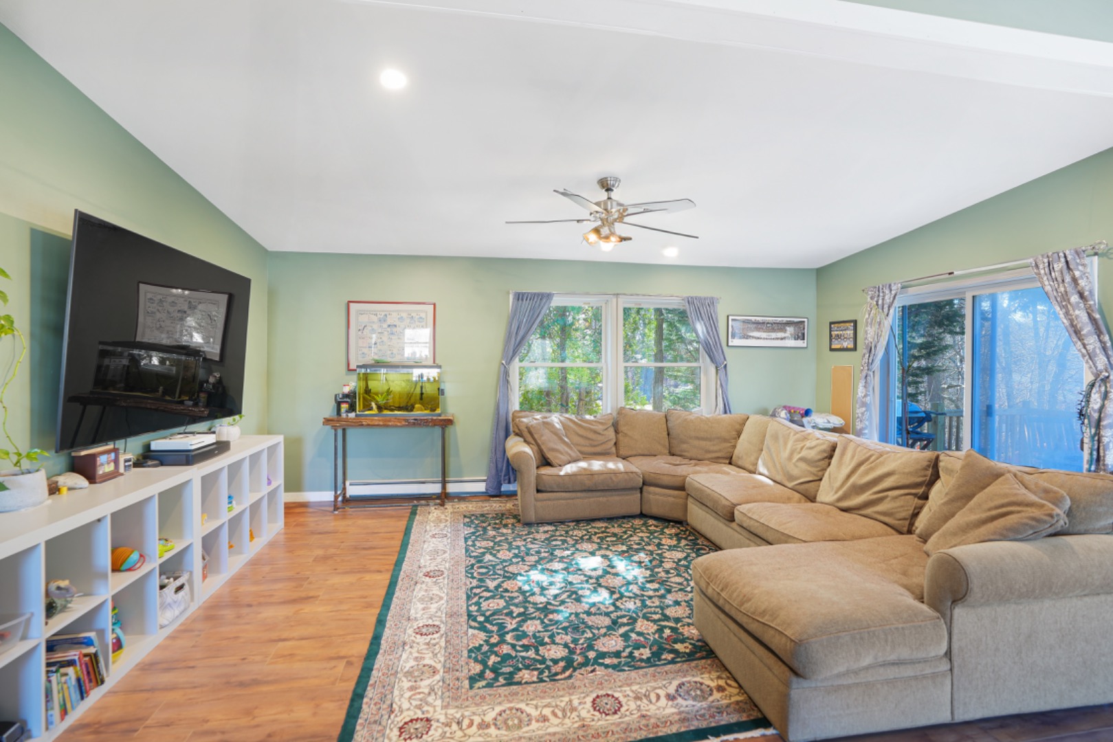 400 Edgartown-Vineyard Haven Road Edgartown, MA 02539 - Photo 18 of 33 Living