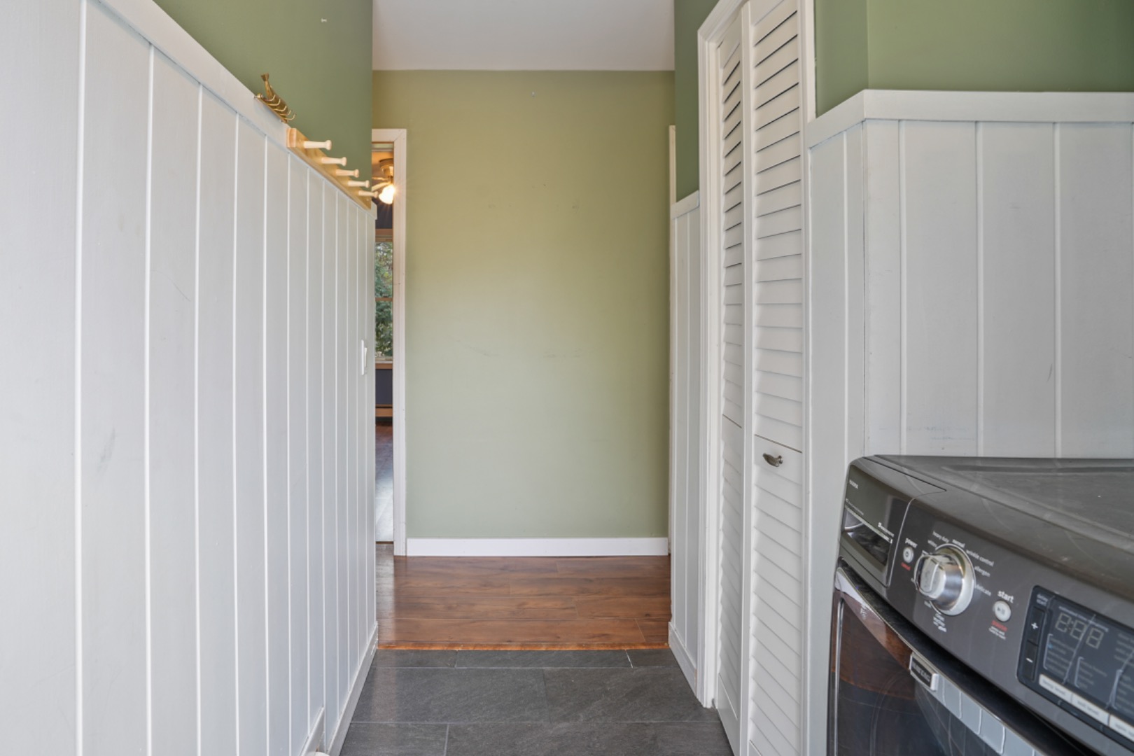 400 Edgartown-Vineyard Haven Road Edgartown, MA 02539 - Photo 26 of 33 Entrance/laundry