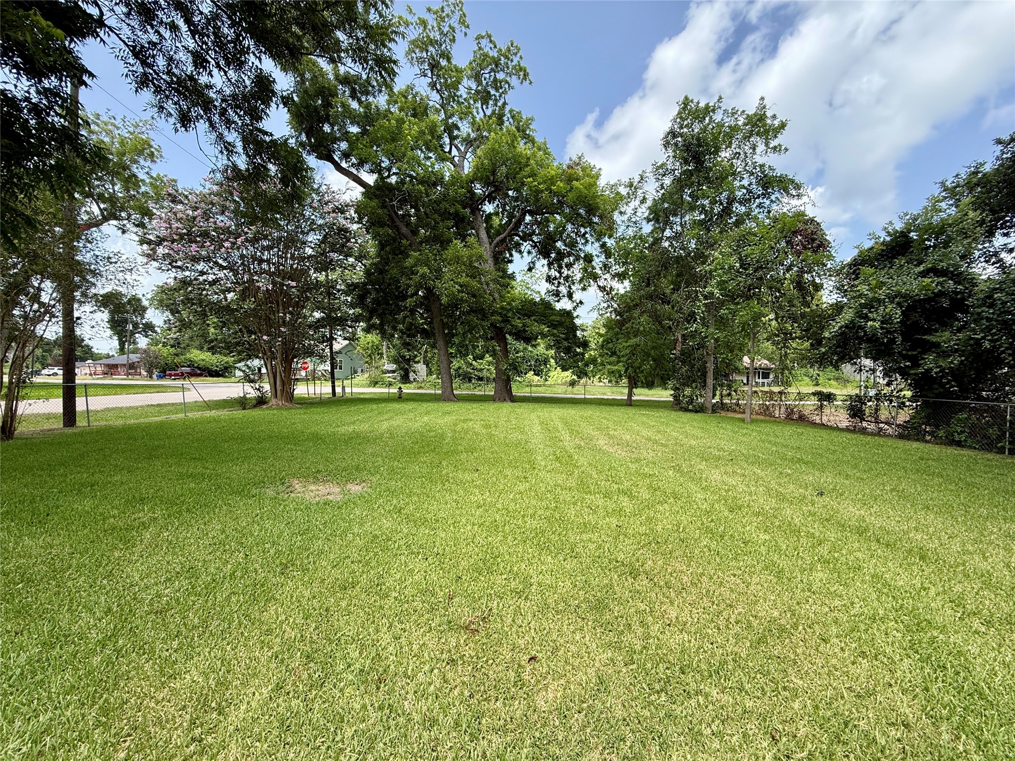 102 Western Way Angleton, TX 77515 - Photo 39 of 40