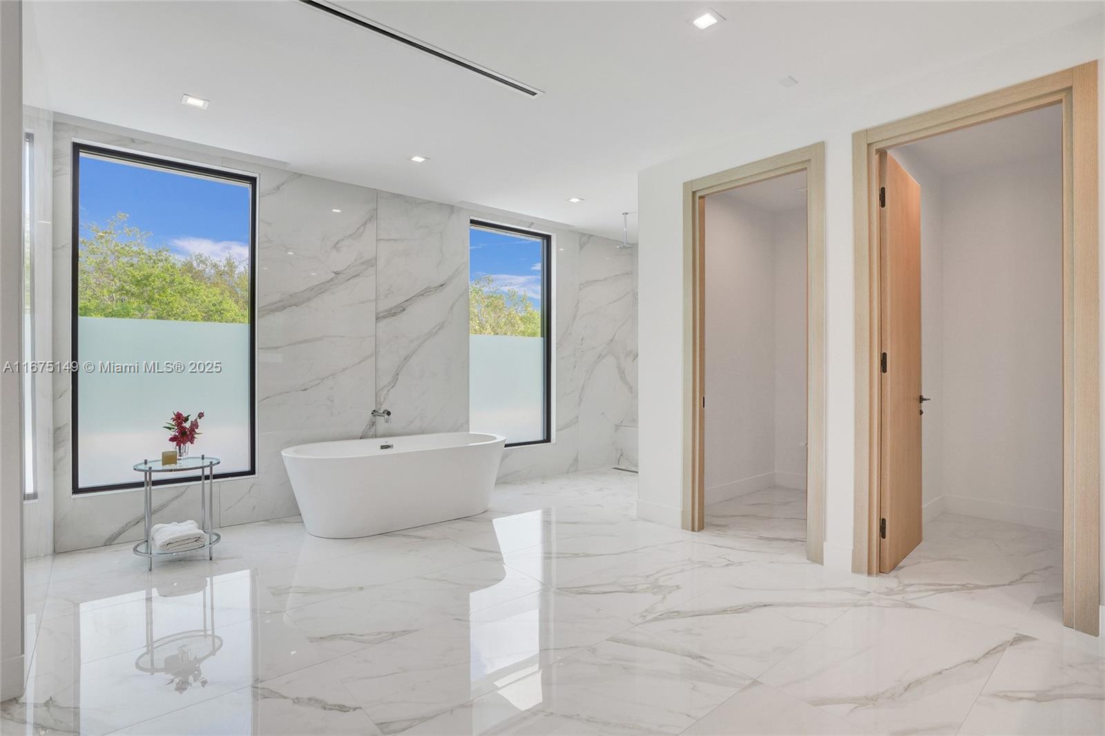 6350 Southwest 112th Street Pinecrest, FL 33156 - Photo 54 of 88 Master bathroom