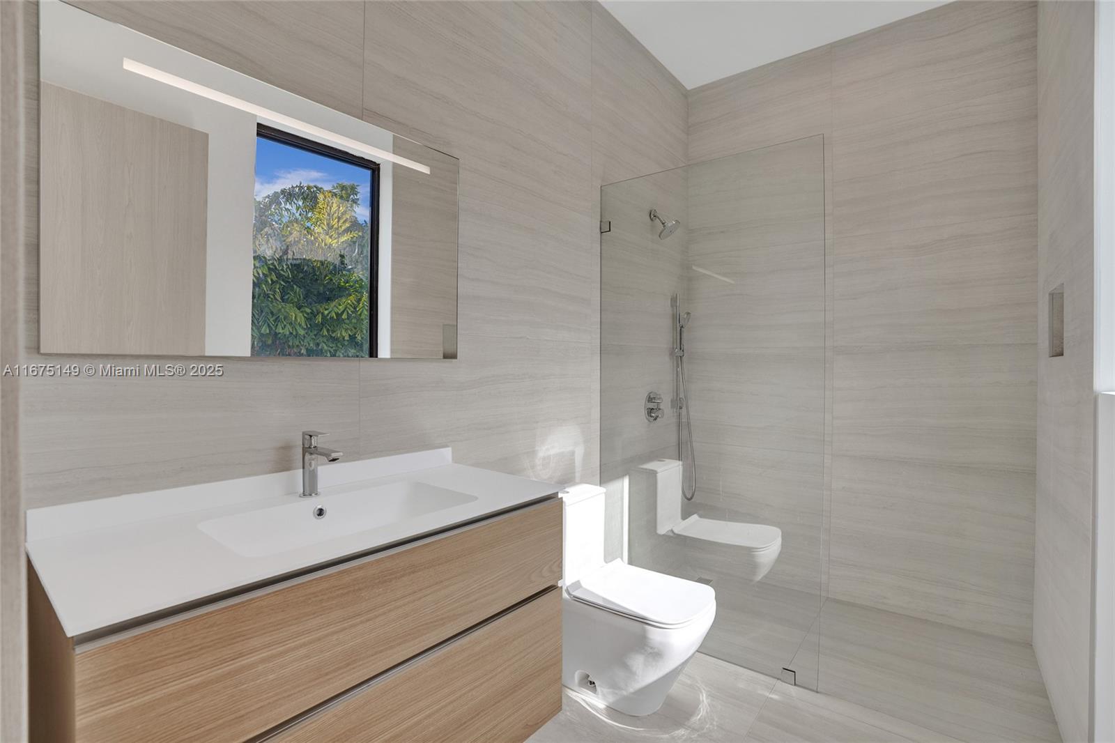 6350 Southwest 112th Street Pinecrest, FL 33156 - Photo 69 of 88 Bedroom #3 Bathroom (2nd floor)