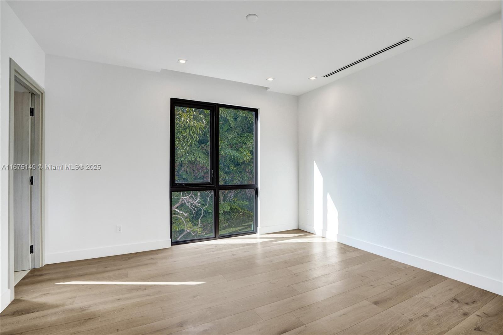 6350 Southwest 112th Street Pinecrest, FL 33156 - Photo 70 of 88 Bedroom #4 (2nd floor)