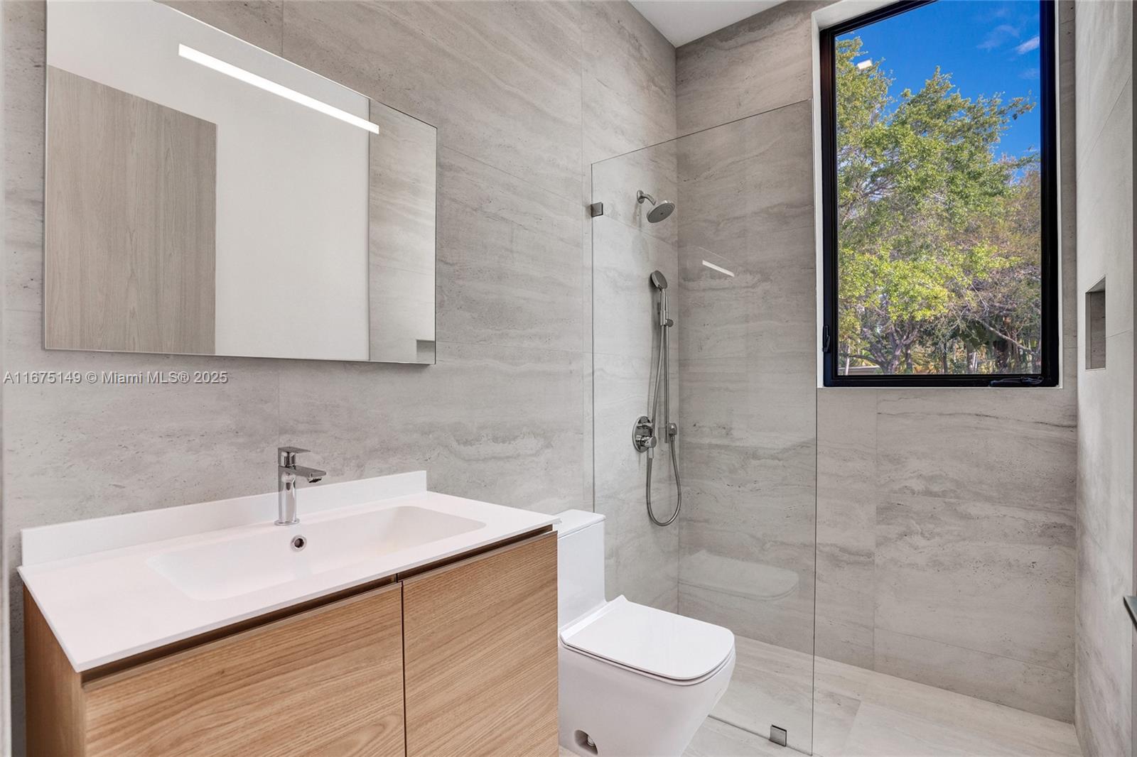 6350 Southwest 112th Street Pinecrest, FL 33156 - Photo 78 of 88 Maids Bathroom (1st floor)