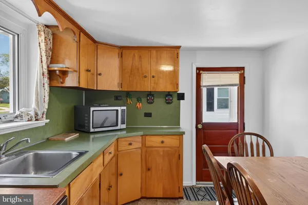 $190,000 | 1636 East Canal Road, Dover, PA 17315