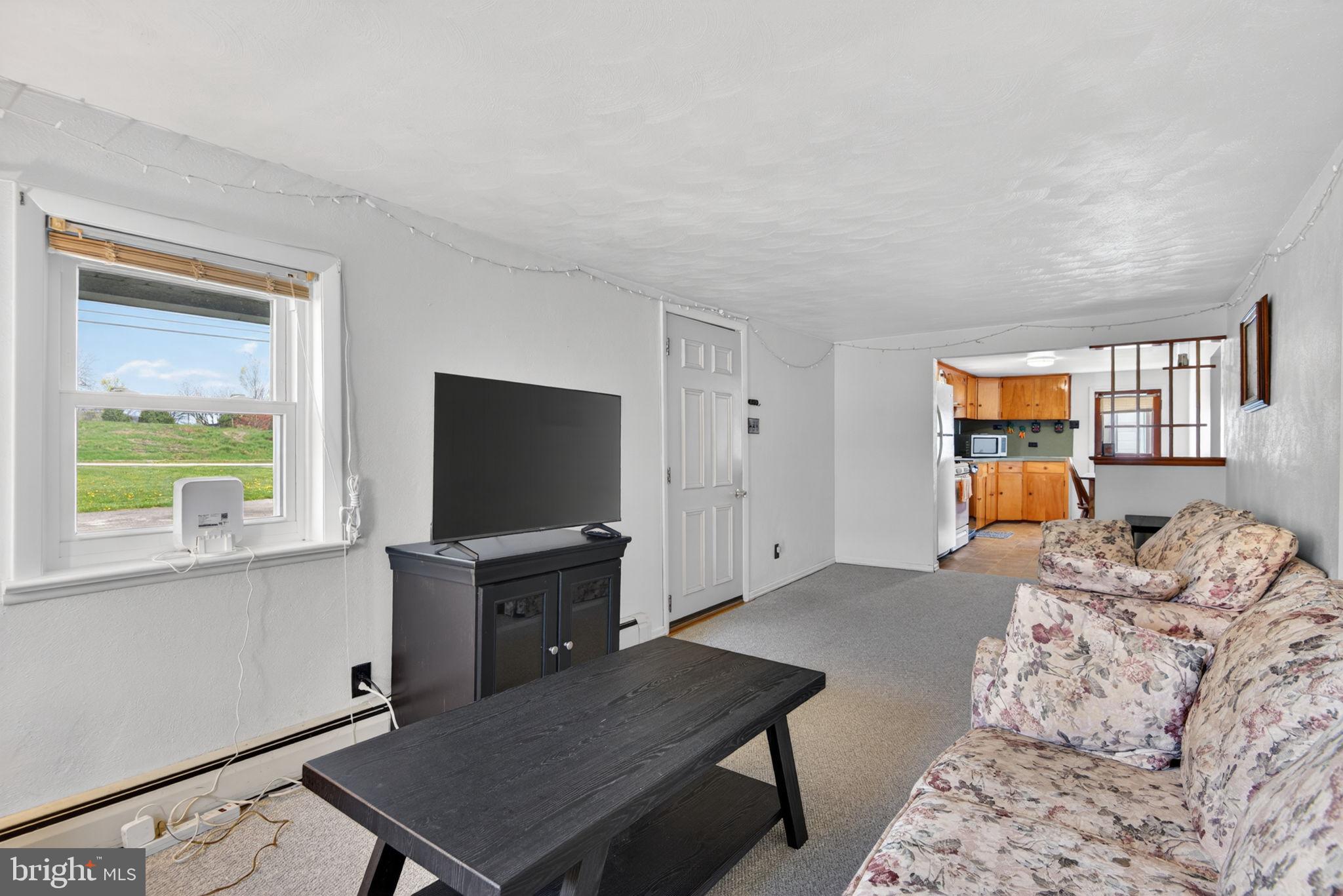 1636 East Canal Road Dover, PA 17315 - Photo 7 of 27