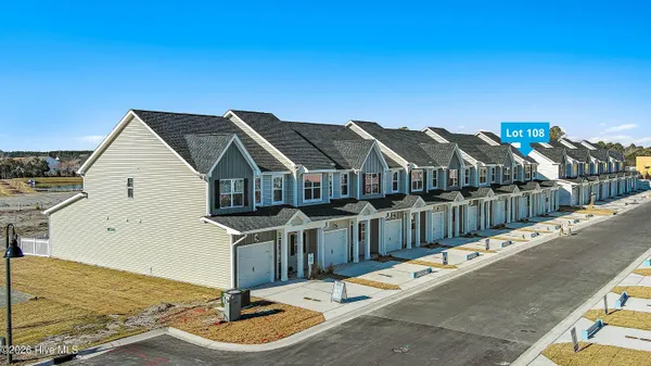 $389,900 | 237 Cline Way, Unit 108 1809 LIVE OAK, Beaufort, NC 28516