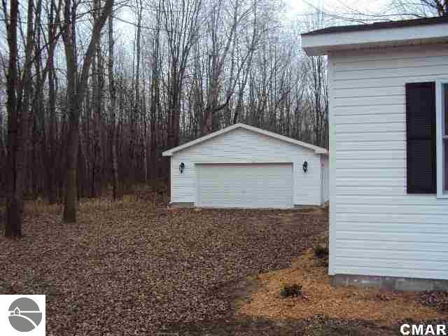 100 South Shepherd Road Mount Pleasant, MI 48858 - Photo 23 of 25 1772240-22.JPG