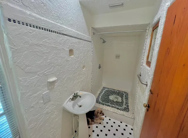 $6,000 | 302 Fordham Drive, Lake Worth Beach, FL 33460