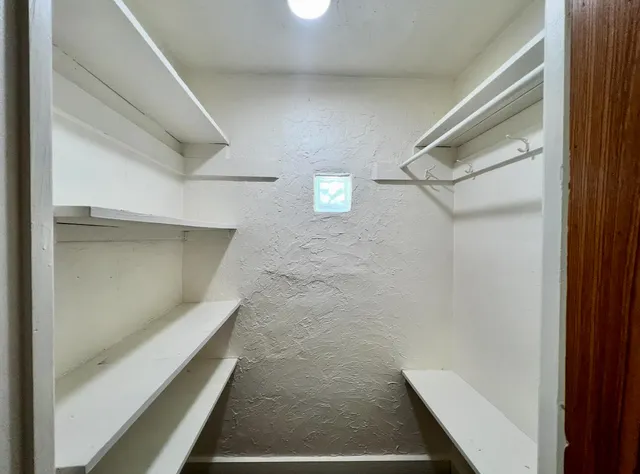 $6,000 | 302 Fordham Drive, Lake Worth Beach, FL 33460