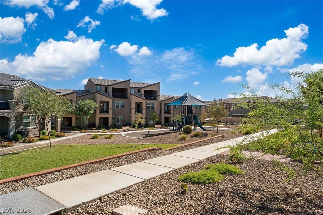 635 Bellus Place Henderson, NV 89015 - Photo 5 of 37 View of home's community featuring a residential view
