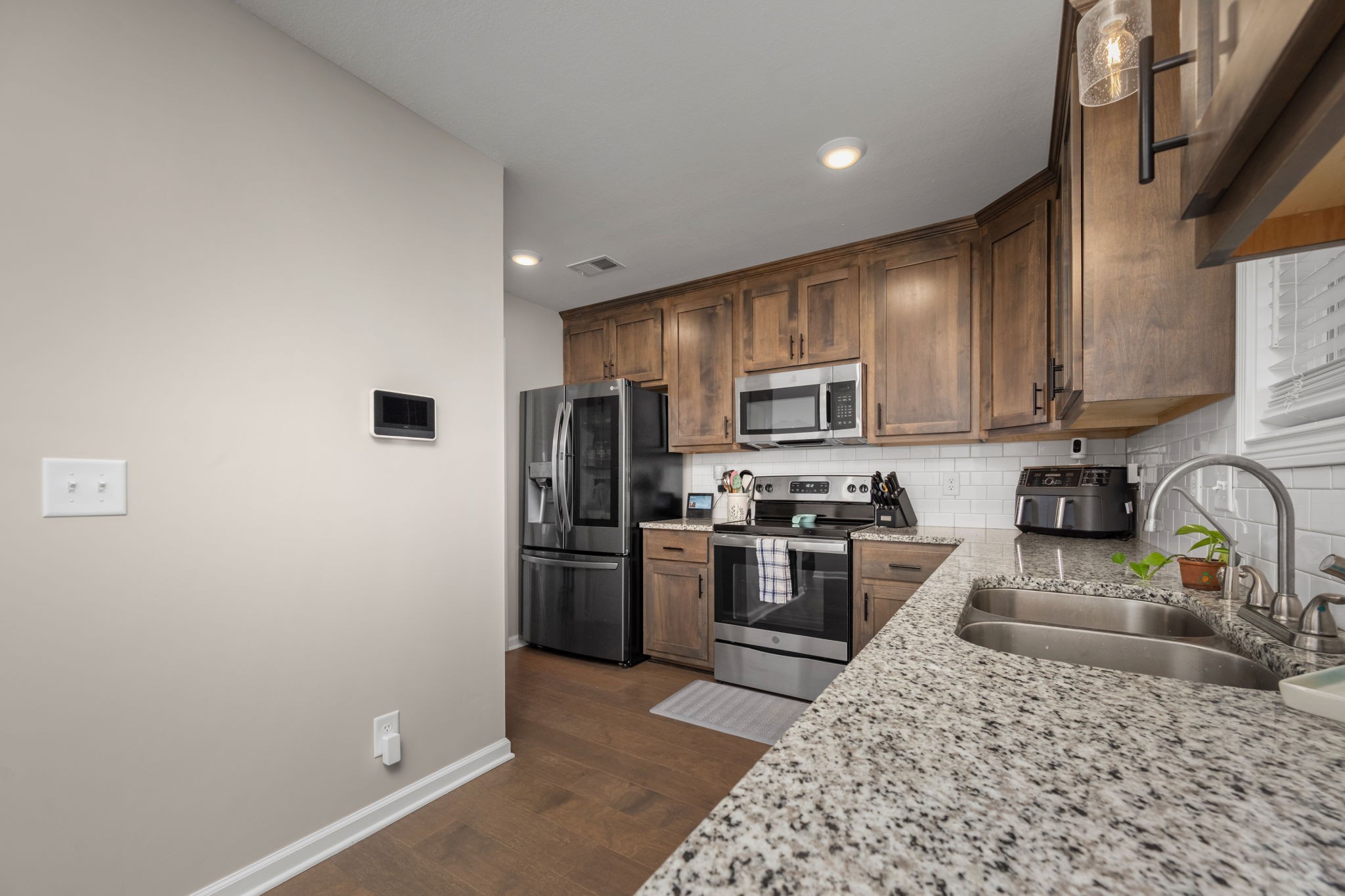 1108 Barnhill Road Clarksville, TN 37043 - Photo 16 of 56