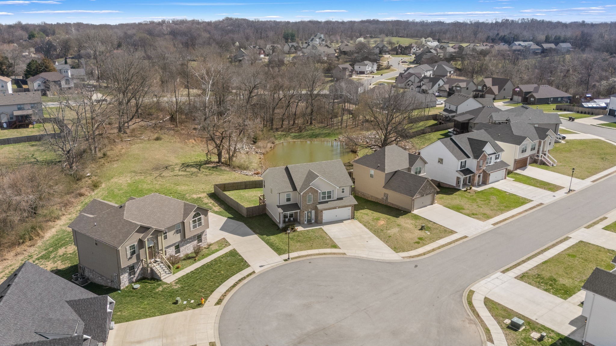 1108 Barnhill Road Clarksville, TN 37043 - Photo 3 of 56