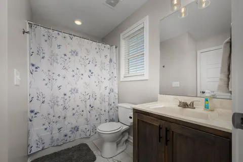 $379,900 | 1108 Barnhill Road, Clarksville, TN 37043