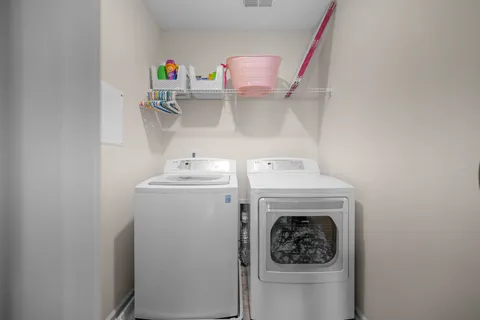 $379,900 | 1108 Barnhill Road, Clarksville, TN 37043