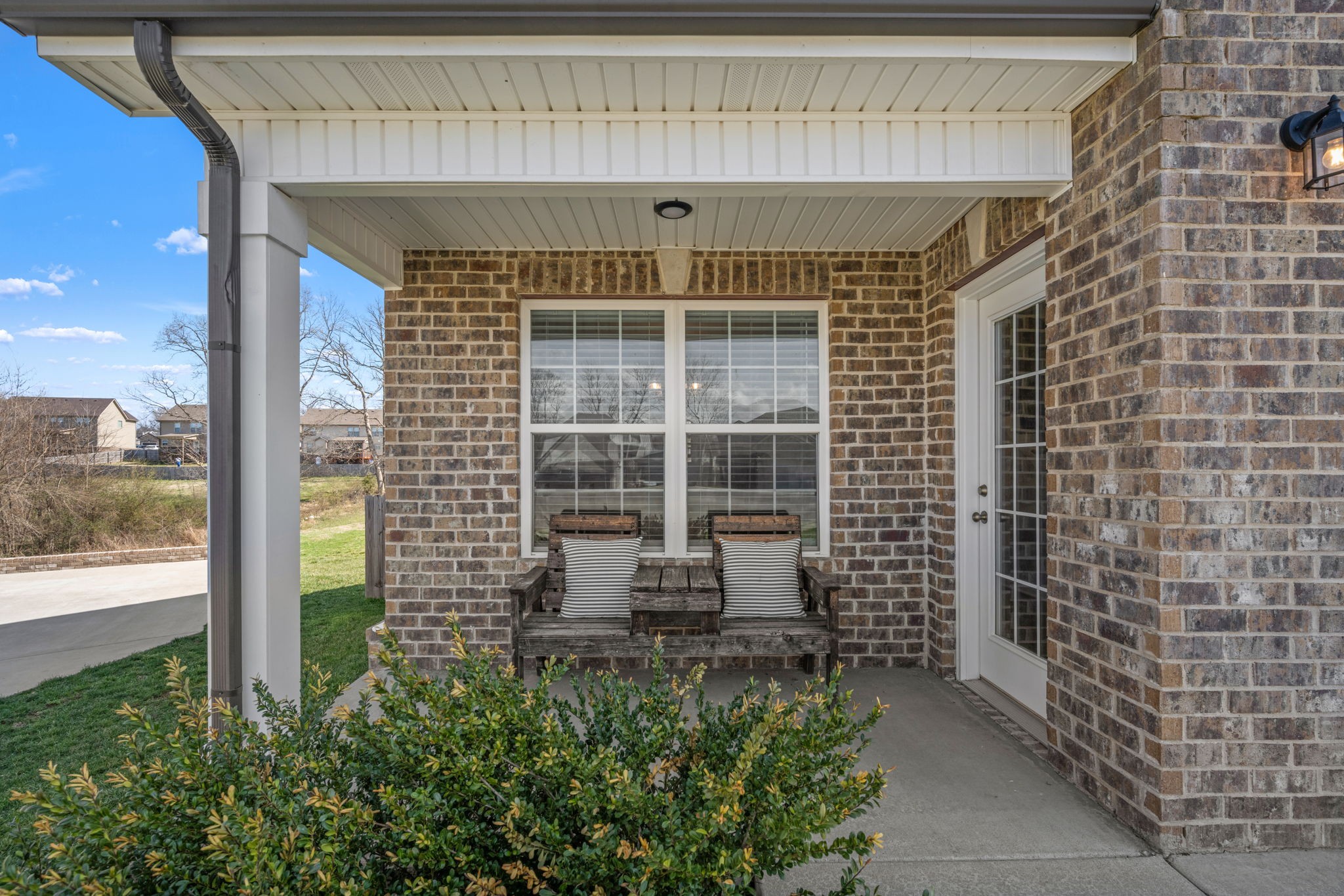 1108 Barnhill Road Clarksville, TN 37043 - Photo 5 of 56