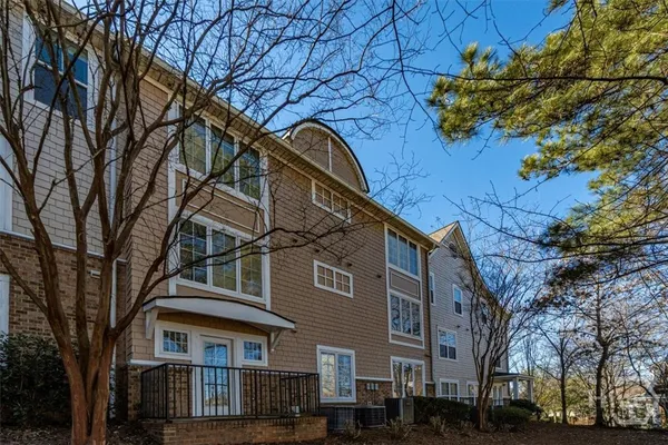 $329,000 | 1035 South Barnett Shoals Road, Unit 911, Athens, GA 30605