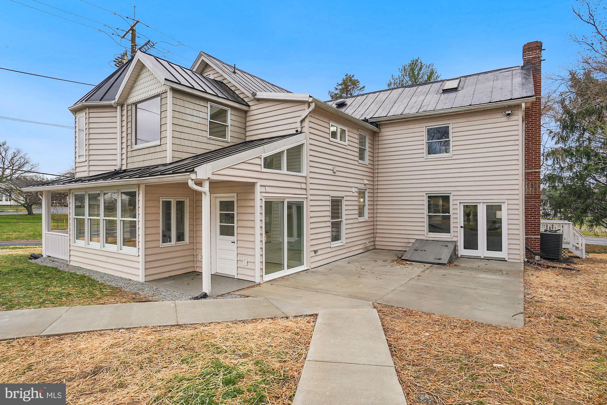 15141 Turkey Foot Road Gaithersburg, MD 20878 - Photo 2 of 40 Gallery Image 2