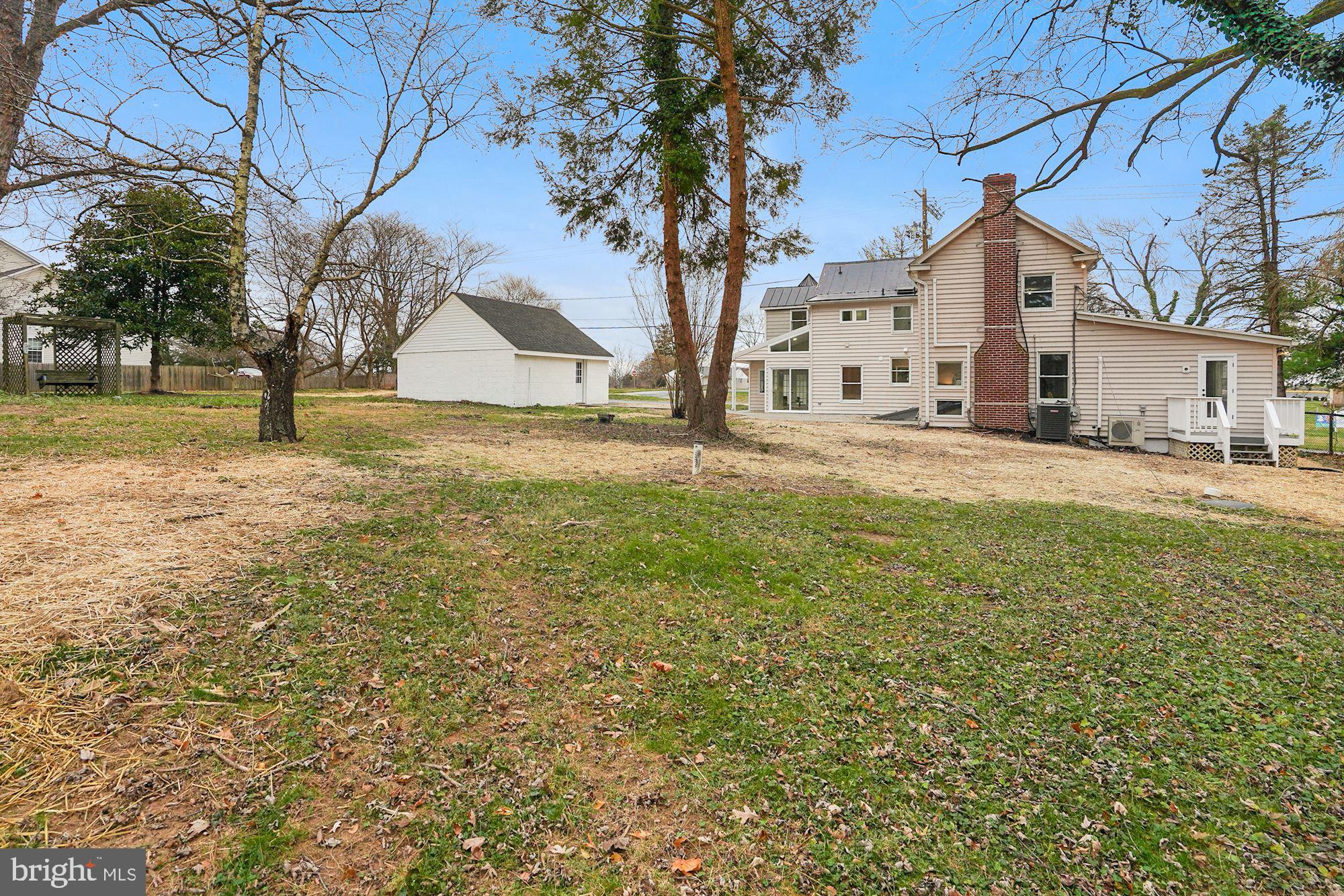 15141 Turkey Foot Road Gaithersburg, MD 20878 - Photo 4 of 40 Gallery Image 4